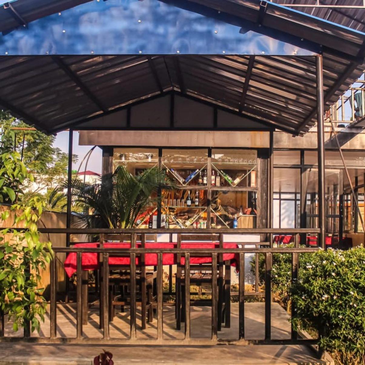 Hotel Flycatcher Chitwan- A Jungle Safari Home Sauraha Εξωτερικό φωτογραφία